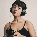 دانلود آهنگ دنیای وارونه از تامارا